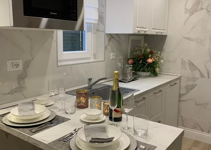 6 Al شقة روما